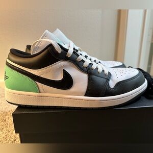 CUSTOM NIKE JORDAN 1 LOW GREEN GLOW - MENS SIZE 10.5 - CUSTOM - LIGHTLY WORN